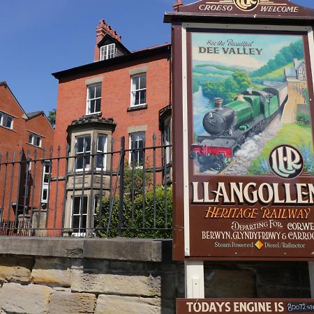 Westoe Hideaway Villa Llangollen Exterior foto