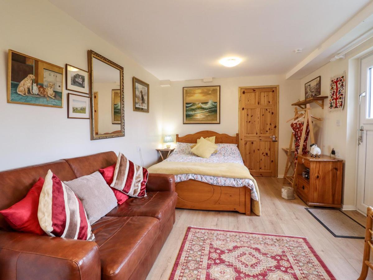 Westoe Hideaway Villa Llangollen Exterior foto