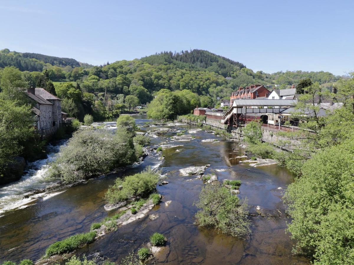 Westoe Hideaway Villa Llangollen Exterior foto